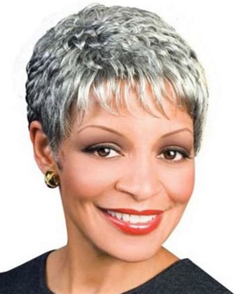 30 Easy Short Hairstyles For Older Women You Should Try Page 3 Of 10