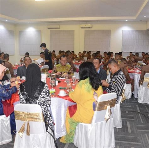 Pelatihan Table Manner Para Taruna Potret Enzo Zenz Allie Jadi Sorotan