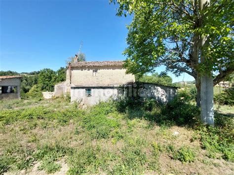 Vendita Cascina In Contrada Madonna D Ete Fermo Da Ristrutturare