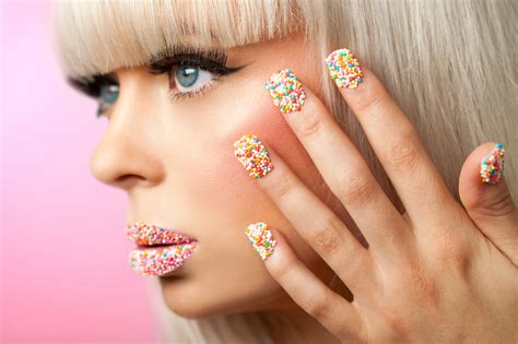 How To Create Sprinkle Nails Any Cupcake Would Envy | Footfiles