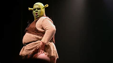 Of Course Theres A Shrek Burlesque Show