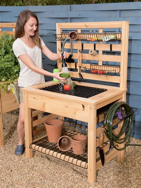 Cedarlast Potting Bench With Sink And Shelf Gardeners Supply