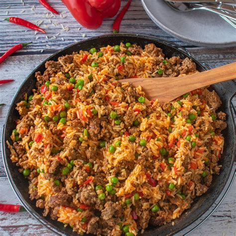 Reis Hackfleisch Pfanne Fertig In Minuten Essen Und Trinken