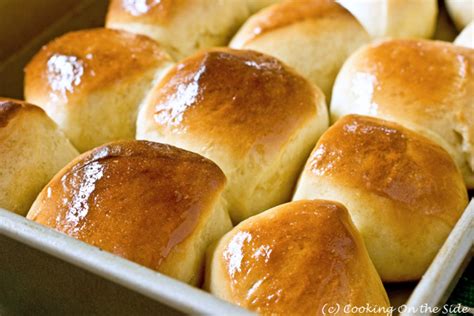 The Best Quick Easy Homemade Dinner Rolls Without Yeast Easy Recipes To Make At Home