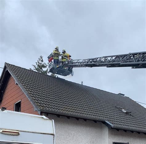 Brand Dachstuhl keine Person im Gebäude Freiwillige Feuerwehr Überherrn