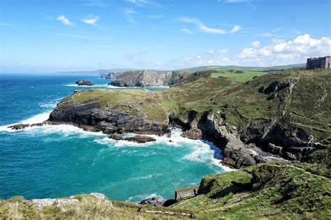 A Complete Guide To Visiting Tintagel Castle In Cornwall Solosophie