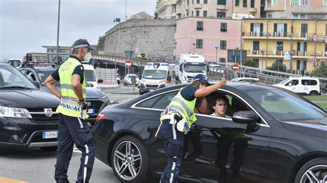 Traffico E Incidenti Disagi E Code In A7 A10 E A12 Il Secolo XIX