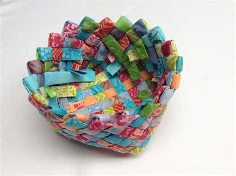 Free Tutorial - Woven Fabric Basket by Terry Ann Atkinson