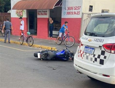 Homem morre ao bater moto em árvore em Guararapes Hojemais de