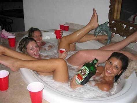 Teen Hot Tub Sex Online Lesbian Stories