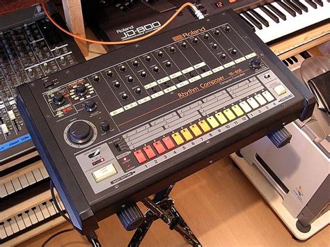 Pin By Sherrill Darby On Keyboard Mania Drum Machine Synthesizer