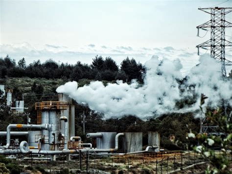 Premium Photo Smoke Emitting Water Treatment Plant