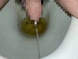 短小包茎ちんぽの黄色いおしっこ Pornhub Gay