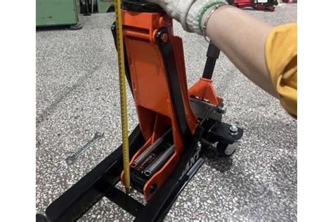 Гидравлический подкатной домкрат Gigant 3т низкий профиль, быстрый ...