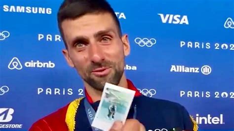 Djokovic Piange Alle Olimpiadi Vedendo Una Foto Dopo Tanti Anni