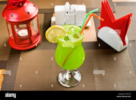 Ice For Cooling Drinks Hi Res Stock Photography And Images Alamy