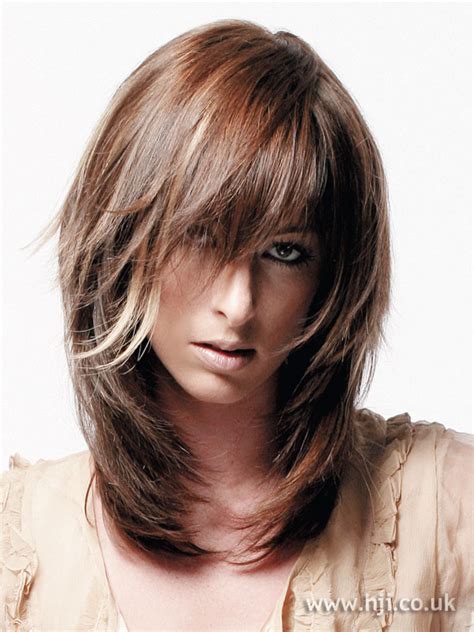 Glossy Brunette Hairstyle