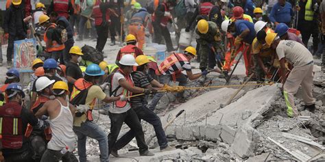 A Search for Justice in Factory Rubble of Mexico Earthquake