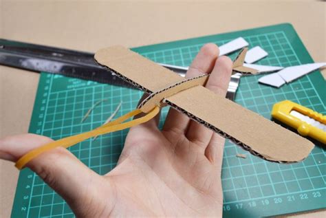 DIY Glider | Airplane crafts, Gliders, How to make origami