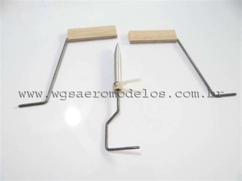 Trem De Pouso E Bequilha Dianteira Para O Tucano De Cm Wgs F Cil