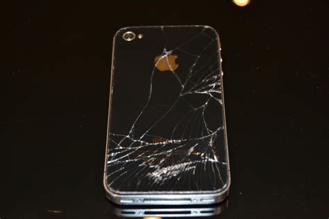 Help Broken Iphone Screen 4s In Abu Dhabi Iphone Ipad Samsung