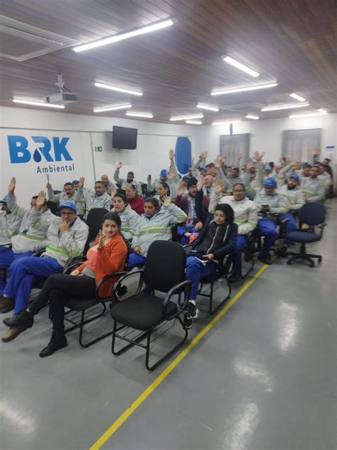 Trabalhadores As Da BRK Ambiental Aprovam Proposta Negociada Pelo