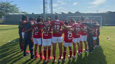 Flamengo Goleia O Duque De Caxias E Estreia Vit Ria No Campeonato