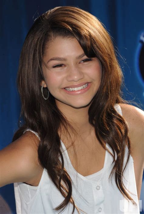 Photo Zendaya Coleman Attends The Premiere Of Phineas And Ferb In