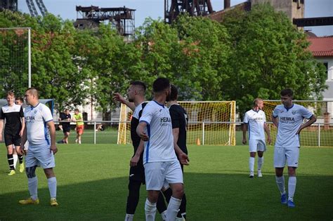 Fotogalerie Fotbal I B třída skupina B 24 kolo Unie Hlubina B