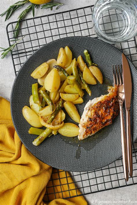 Brath Hnchen Mit Kartoffeln Und Spargel Aus Dem Ofen