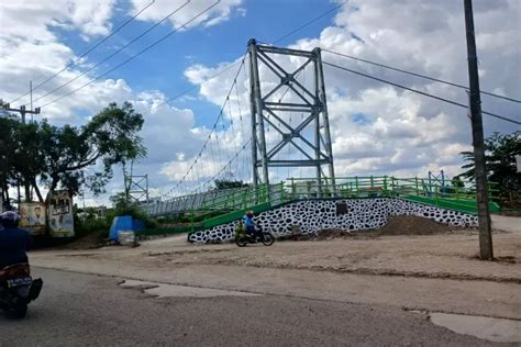 Warga Rancamanyar Berharap Jembatan Gantung Segera Bisa Digunakan Ayo