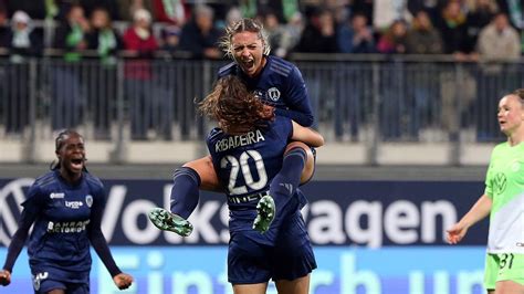 Women S Champions League Le Paris FC Renverse Wolfsburg UEFA Women S