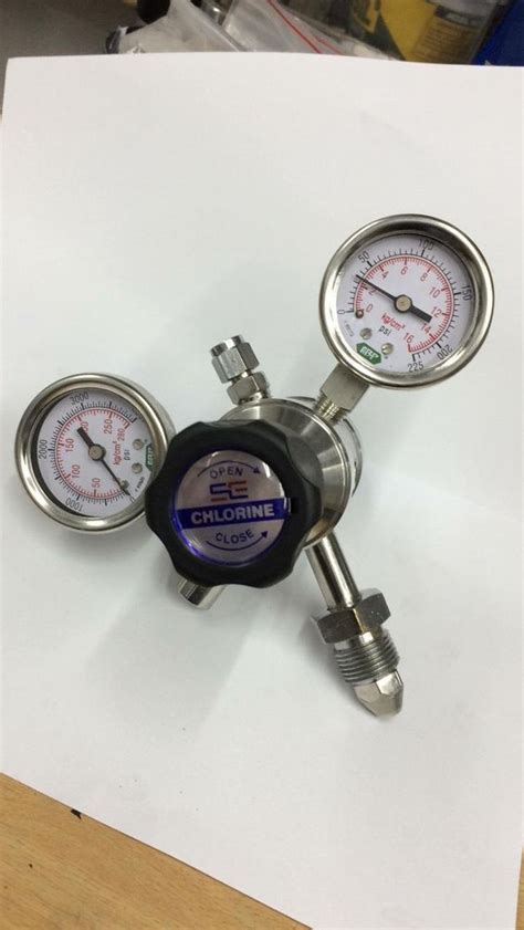 Silvery White Stainless Steel Chlorine Gas Regulator For Industrial At