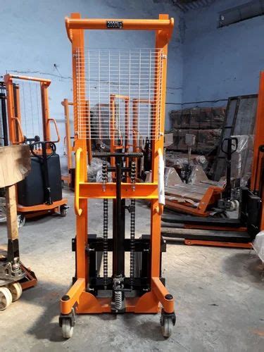 Mild Steel Manual Hydraulic Stacker Lifting Capacity 2 Ton At Rs