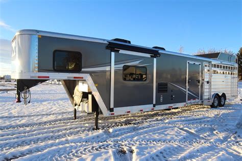 New Living Trailers & Horse Quarters for Sale at Vantage Trailers