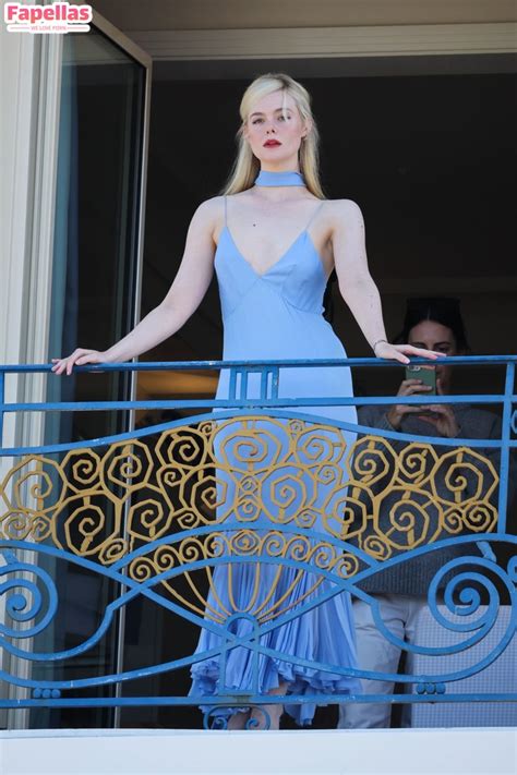 Elle Fanning Aka Ellefanning Nude Leaks Fapellas
