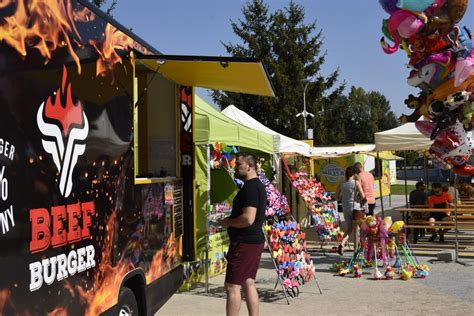 Food Trucki W Centrum Skierniewic Propozycja Pyszn Na Kolacj Na