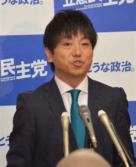 国会内で会見し、参院選出馬を表明した元「rag Fair」の奥村政佳氏。冒頭で得意のボイスパーカッションを披露 ― スポニチ Sponichi