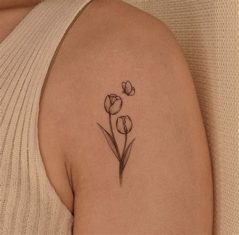 Pin by William Thiago on desenhos para convenção in 2024 Tulip tattoo