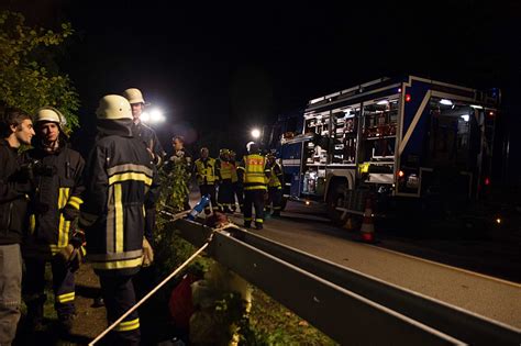 Thw Ov Saarburg Schwerer Verkehrsunfall Auf Der K