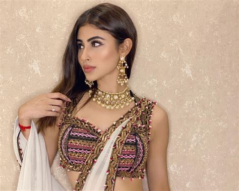 Mouni Roy Is A Vision To Behold In This Gorgeous White Saree