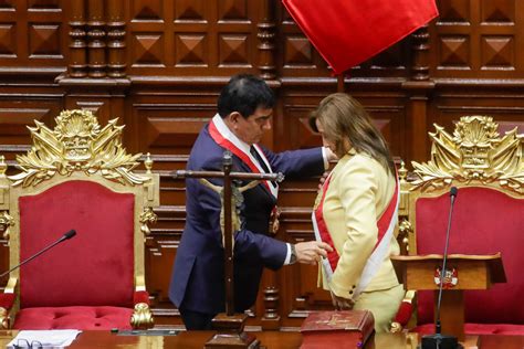 Dina Boluarte designó a su primer gabinete liderado por Pedro Angulo