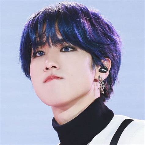 urpr. on Twitter | Blue hair, Hair icon, Crazy kids