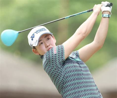 連覇狙う岩井明愛ら3人が67で首位発進 小祝さくらが1打差4位kkt杯バンテリンレディス第1日 ライブドアニュース