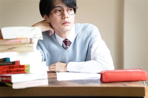 【高校生の定期テスト対策】受験勉強と両立できる勉強法は？テスト前に慌てないコツも紹介 オンライン家庭教師ピース