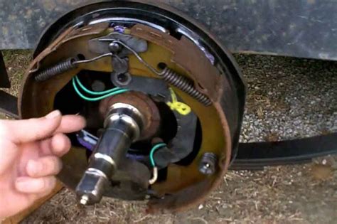 How Do Electric Trailer Brakes Work