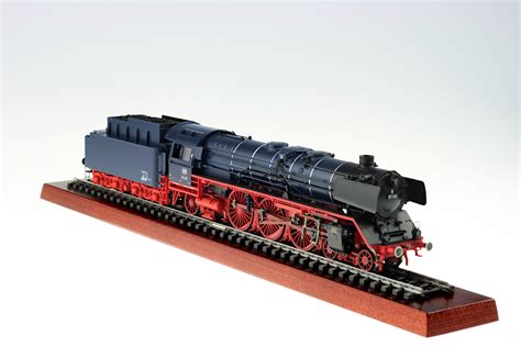 Märklin 39009 Schnellzug Dampflokomotive Baureihe 01 146 Modell