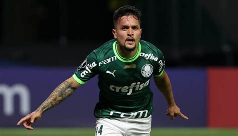 Atacante Do Palmeiras Artur Entra Na Mira De Clube Italiano