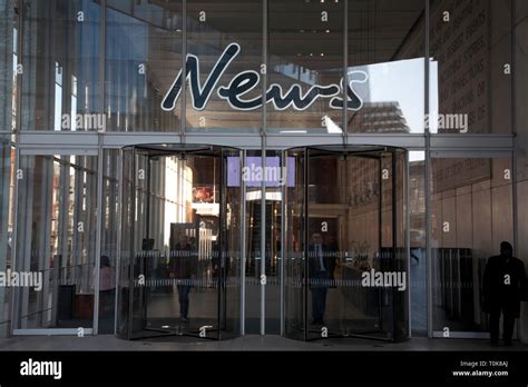 Entrance To The News Building London Bridge Station Southwark London