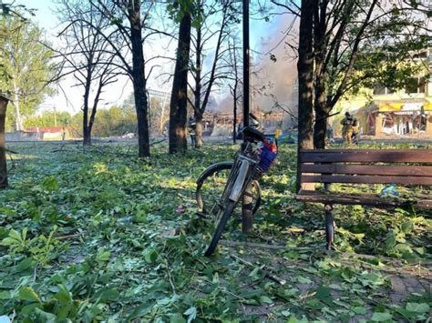 Вечірній удар по Запорізькій області: 7 загиблих, з них двоє дітей, 23 ...